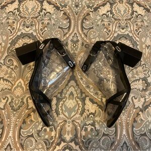 New Hugo Boss Ankle Strap Eyelet Heel Sandals Women’s Sz 39 Worn 1x